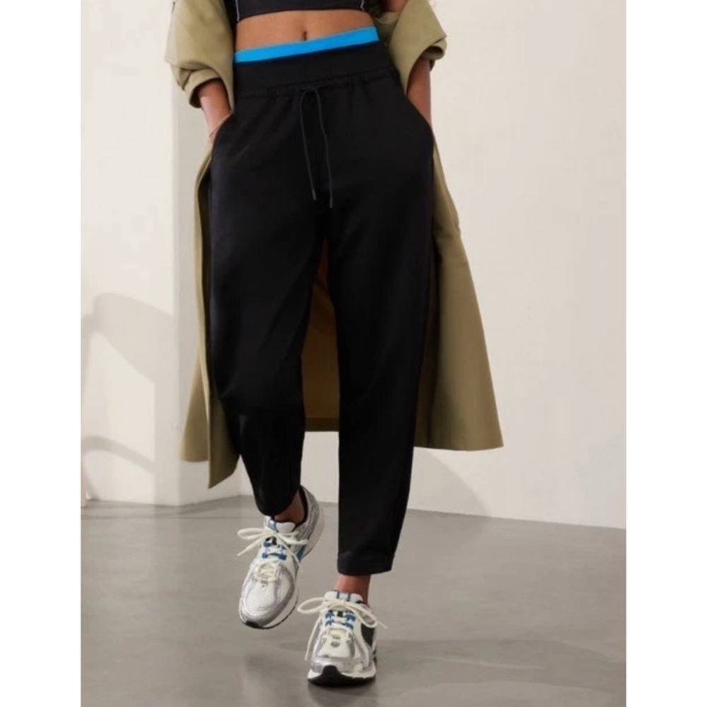 NWT Athleta Allure High Rise Jogger Pant Black Size Small